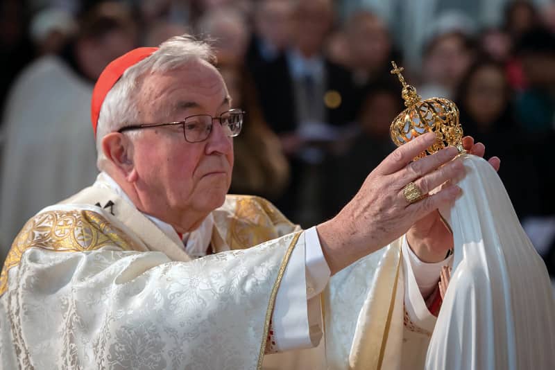 Cardinal Vincent Nichols renewing consecration of England and Wales to the Heart of Mary