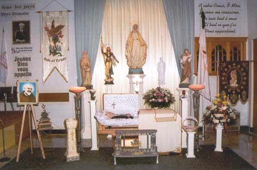 Gilberte Côté-Mercier lying in state