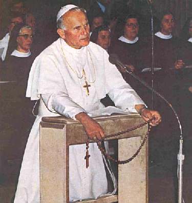 John Paul II praying the Rosary