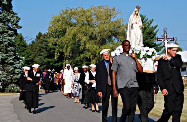 Rosary procession in Rougemont